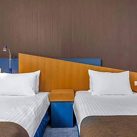 Hotel Express 4*