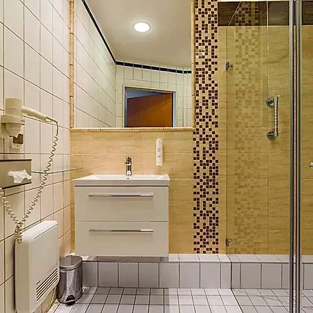 Premier 2 Hotel 4*
