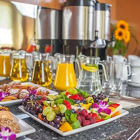 Express Hotel 4*