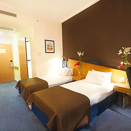 Hotel Express 4*