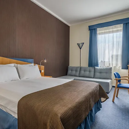 Express Hotel