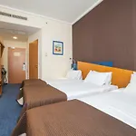 Express Hotel